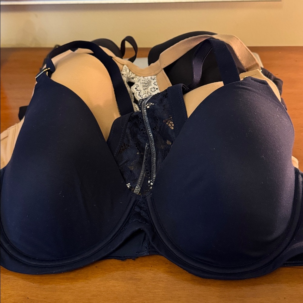 4/$30 Sale! Lot of 3 Soma EUC 40D Embraceable Racerback black navy tan lace bras